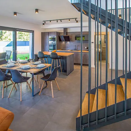 Eva Tar By Interhome Frata