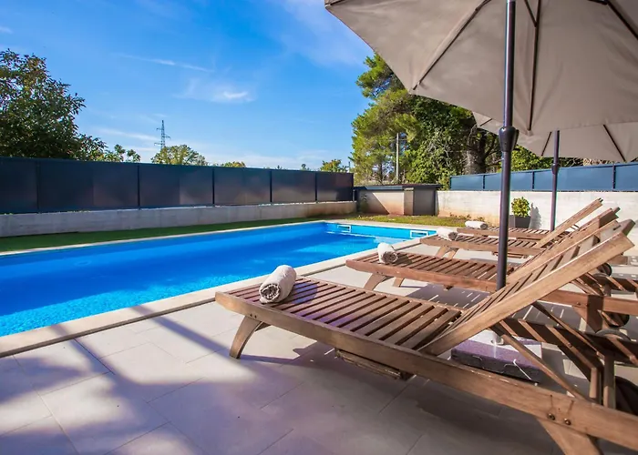 Eva Tar By Interhome