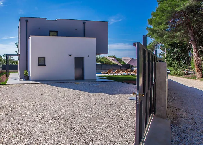 Eva Tar By Interhome * Frata