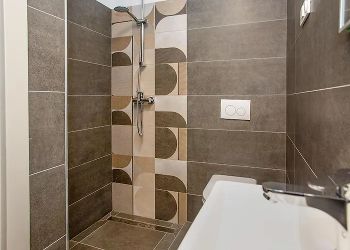 Eva Tar By Interhome