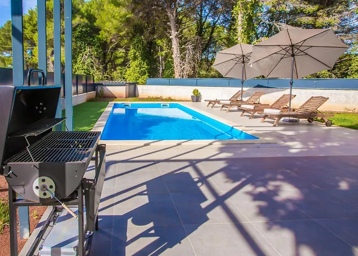 Villa Eva Tar By Interhome