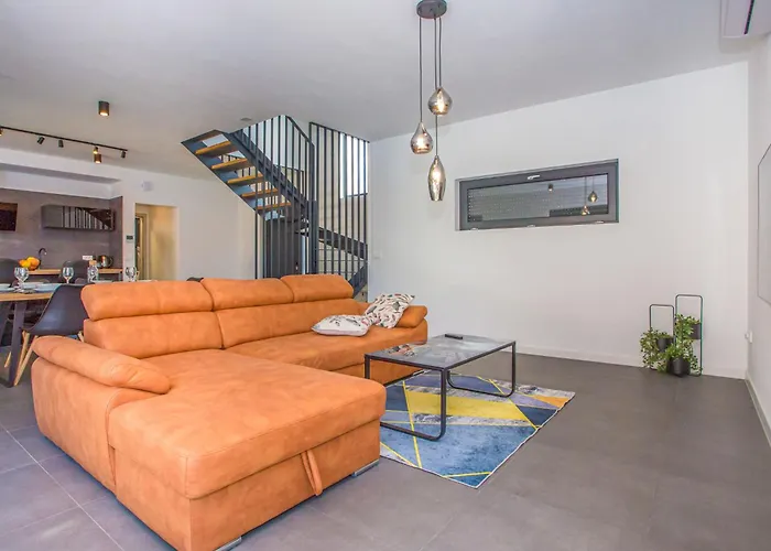 Eva Tar By Interhome * Frata