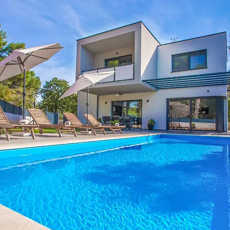 Vila Eva Tar By Interhome *