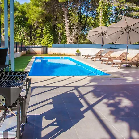 Villa Eva Tar By Interhome